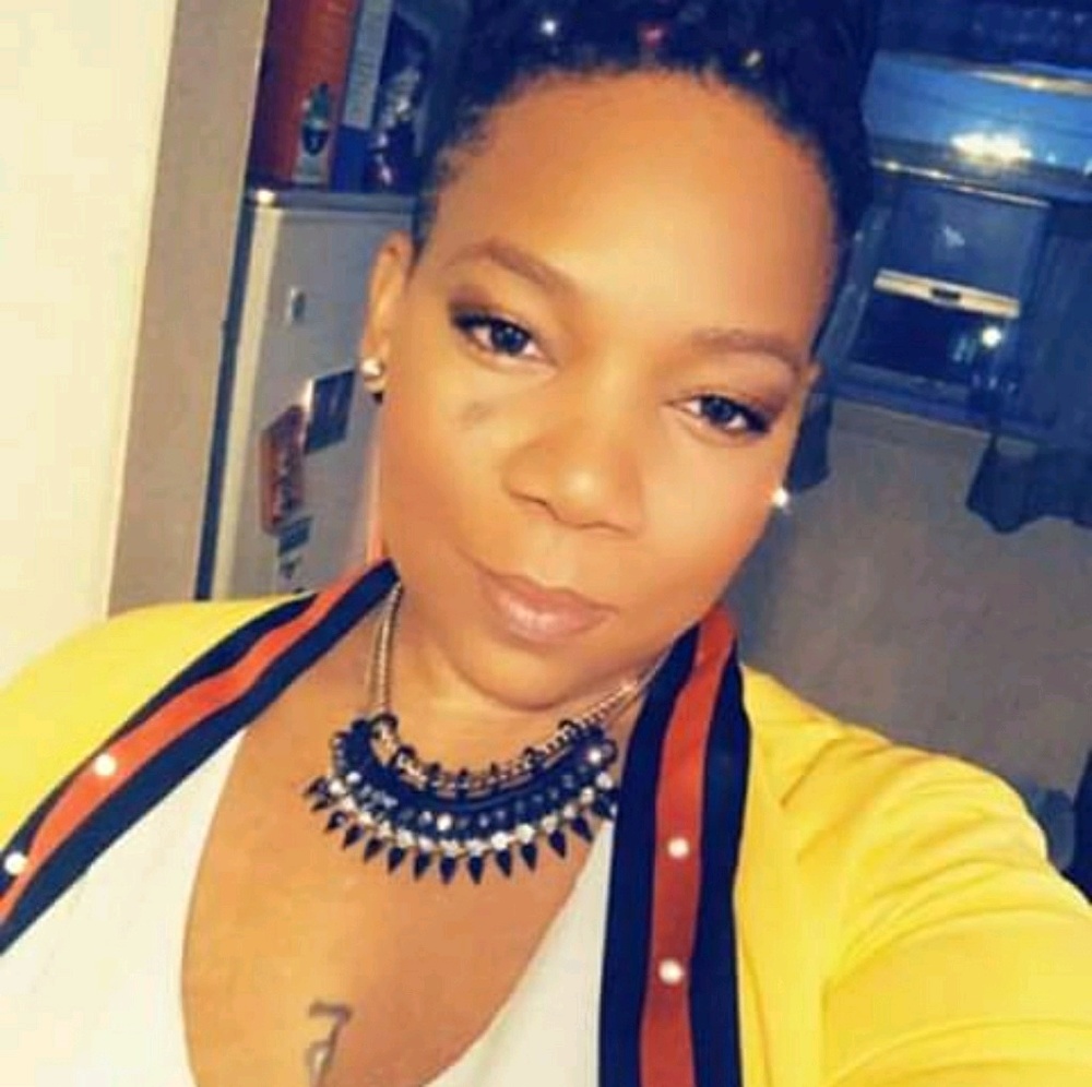 Meet your Posher, Yvette